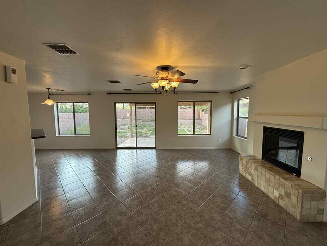 Photo - 640 W Emerald Key Dr