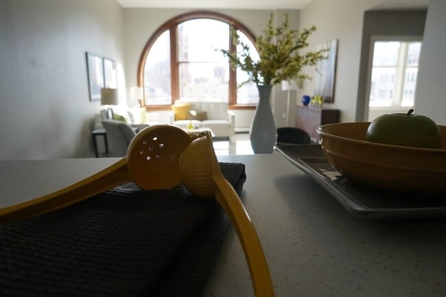 Photo - 135 W Wells St