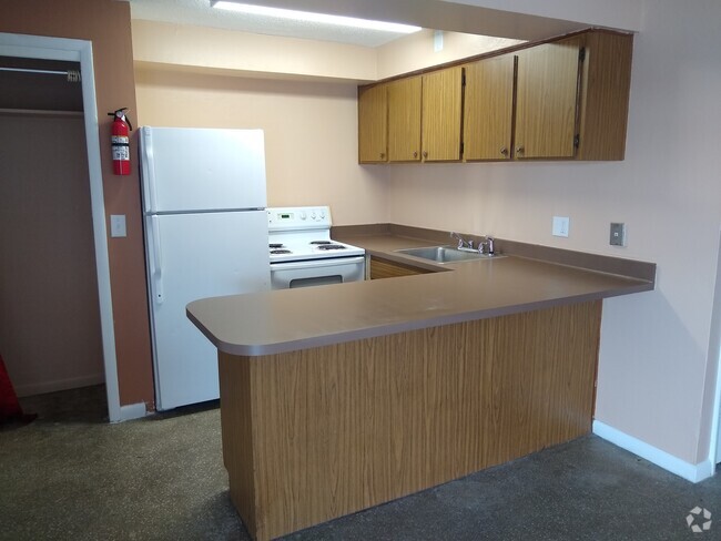 Building Photo - 1721 Dixon Blvd Unit 32 Rental