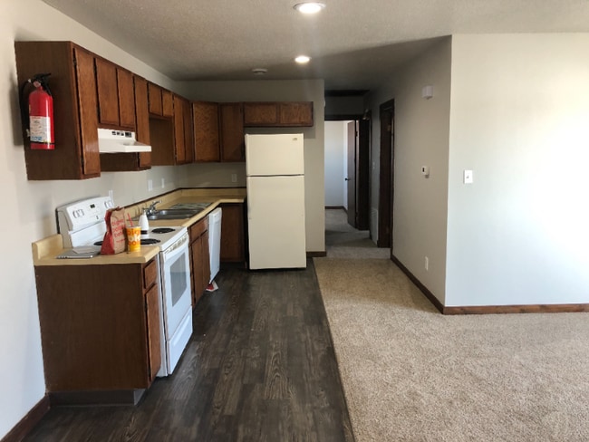 Building Photo - 1404 4th Ave SW Rental