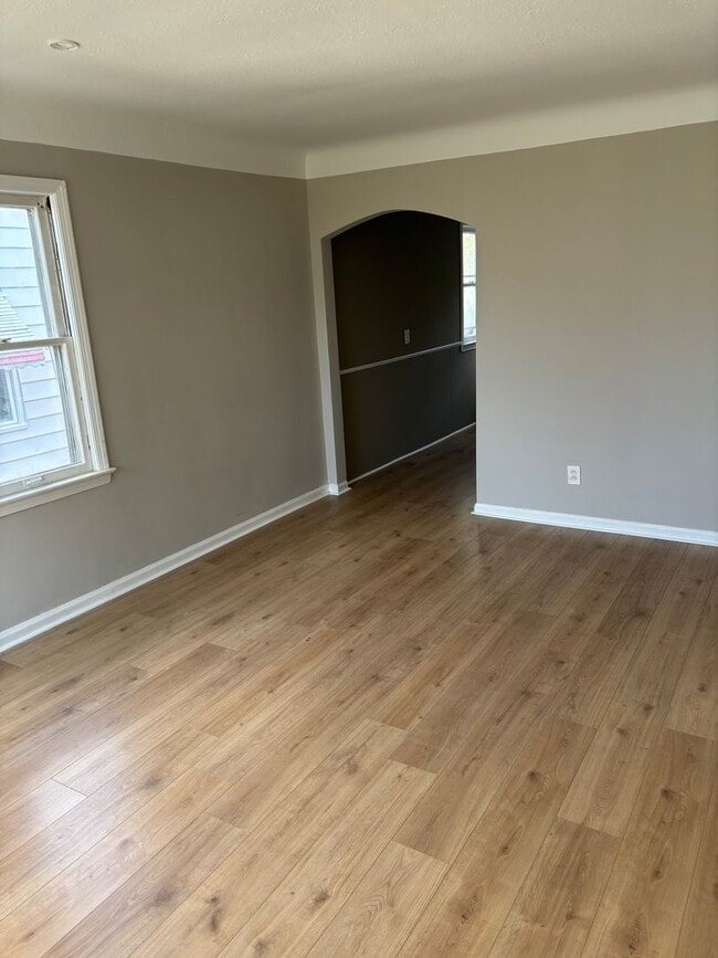 Photo - Maple Heights Single Home