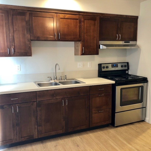 Photo - Parker Avenue Townhouse Apartments