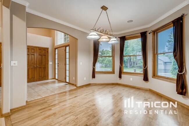 Photo - 8915 Umbria Pl N