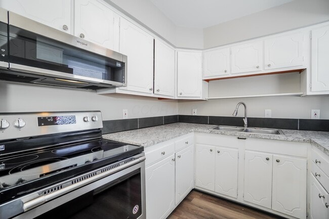 Photo - 6373 Faircrest Rd