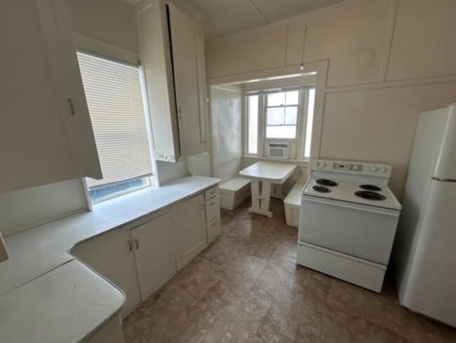 Photo - Downtown Living!