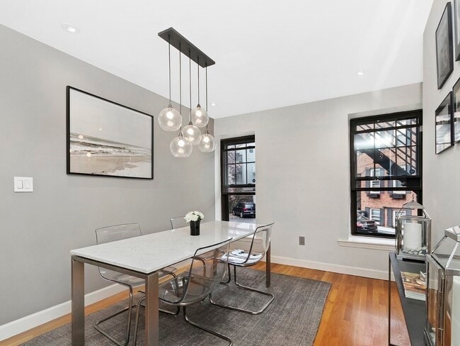 Photo - 15 Medford St