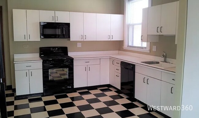 Photo - 420 N Marion St Unit 2