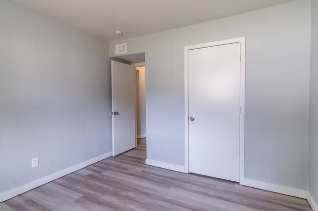 One Forty Flats