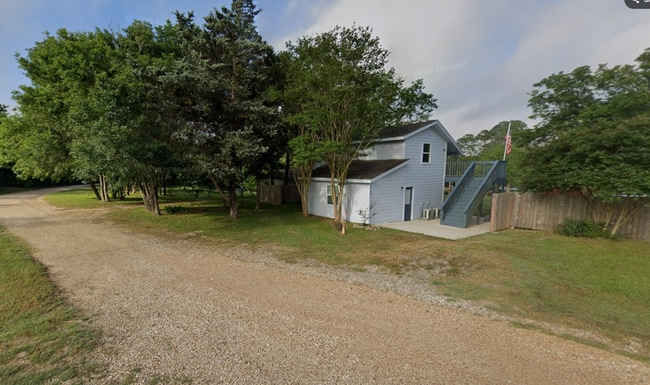 Building Photo - 2156 Placid Dr E