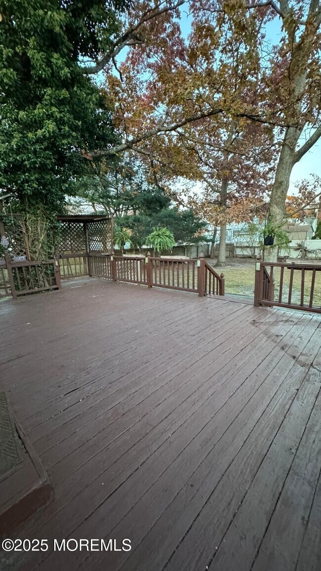 Photo - 343 Clifton Ave