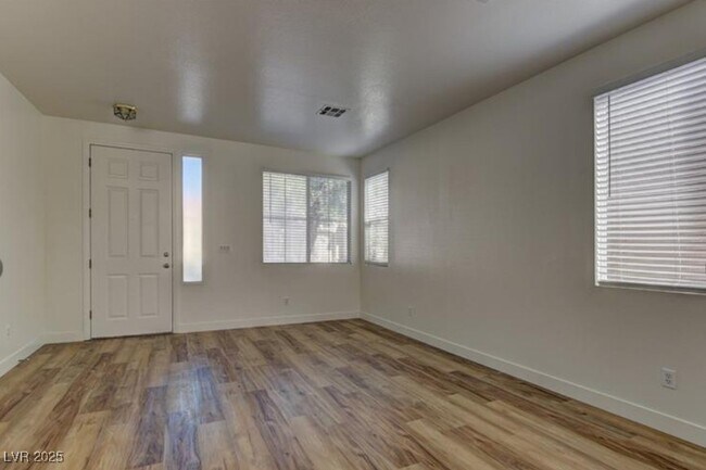 Photo - 885 Veranda View Ave