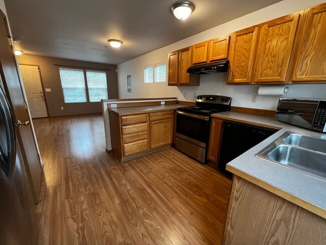 Photo - DuPont 2 Bedroom and 2 Bath Home for Rent