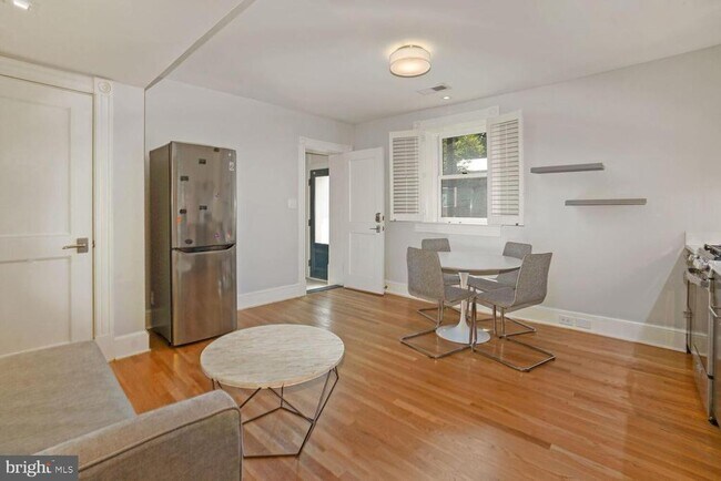 Photo - 3348 Prospect St NW