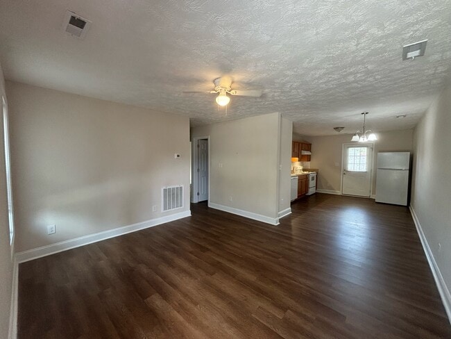 Photo - 312 E Jenkins St