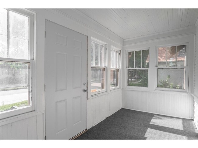 Photo - 4020 Emerson Ave N