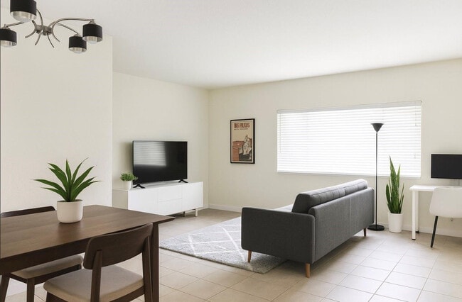 Photo - 729 NE 16th Ave Unit 729D