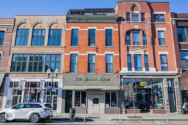 Photo - 1470 N Milwaukee Ave Unit 2