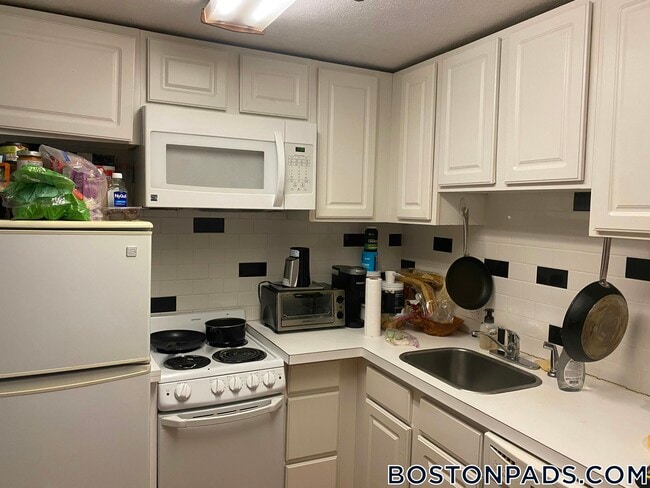 Photo - 45 Westland Ave Unidad 4