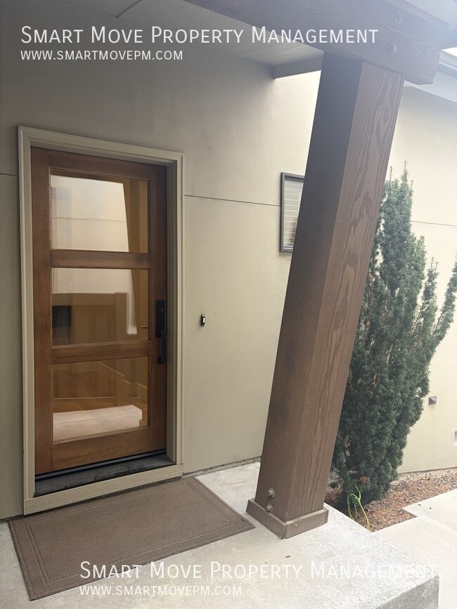 Photo - 2929 E Heartleaf Ln