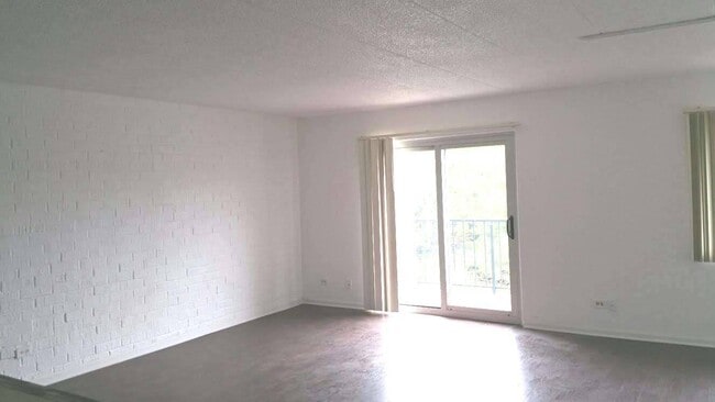 Photo - 3220 Sanders Rd