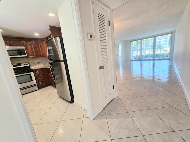 Photo - 3100 NE 48th Ct Unit 113