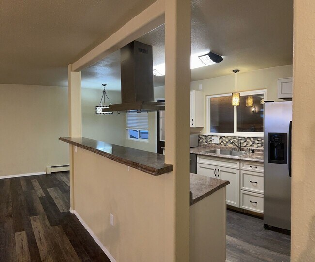 3/4 bedrooms. Great area. House. House Rental in Anchorage, AK