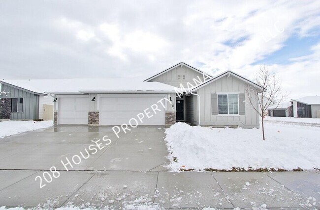 Building Photo - Immaculate Single-Level Home