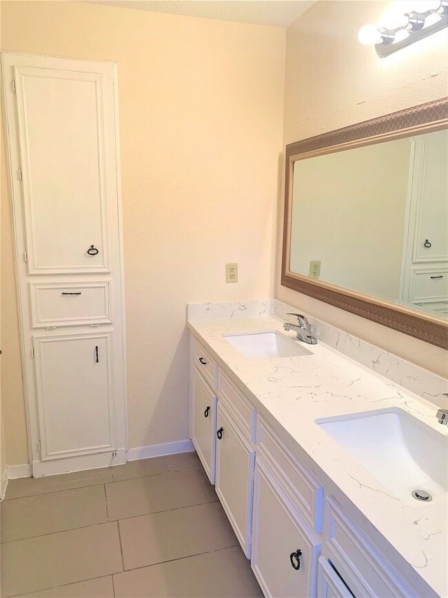 Photo - 4224 Boone Rd