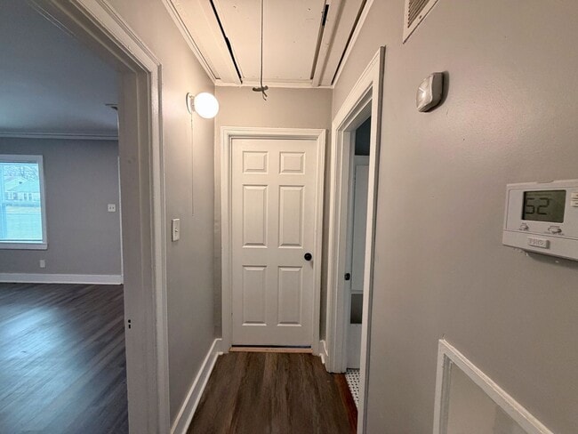 Photo - Cozy 3 Bedroom Home Ready for Move In!!