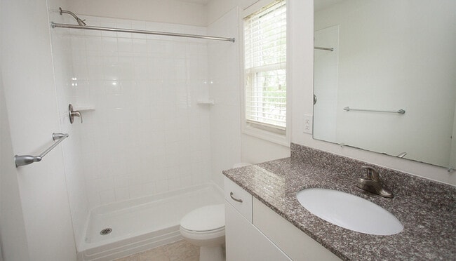 Photo - 2136 Purple and Gold Way