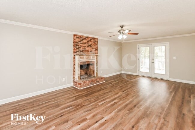 Photo - 5000 Scaleybark Ct