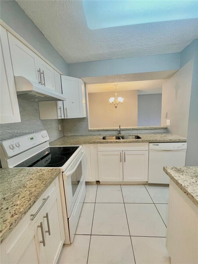 Photo - 1231 SW 46th Ave Unit 507A