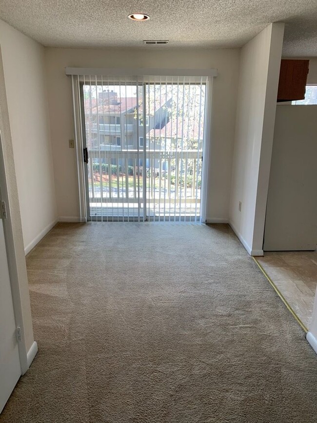 2 BED 2 BATH UNIT ON 3RD FLOOR IN MYRTLE G... - 2 BED 2 BATH UNIT ON 3RD FLOOR IN MYRTLE G... Condo