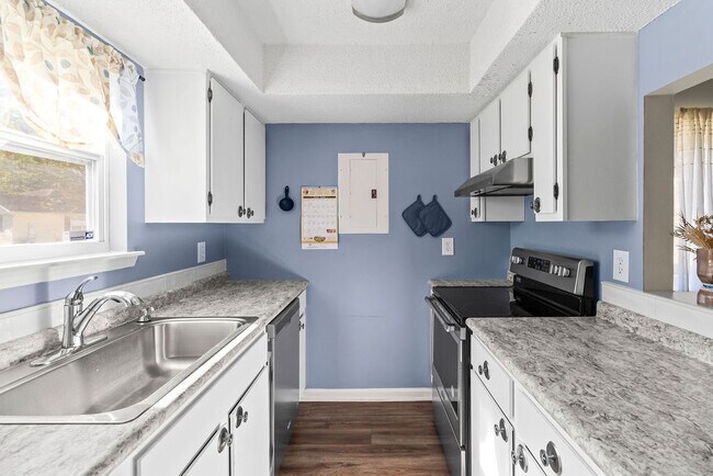 Photo - Sweetbriar Home