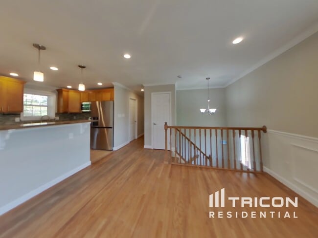 Photo - 3024 Walnut Ln