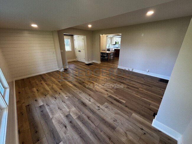 Photo - 10710 2nd Ave NW