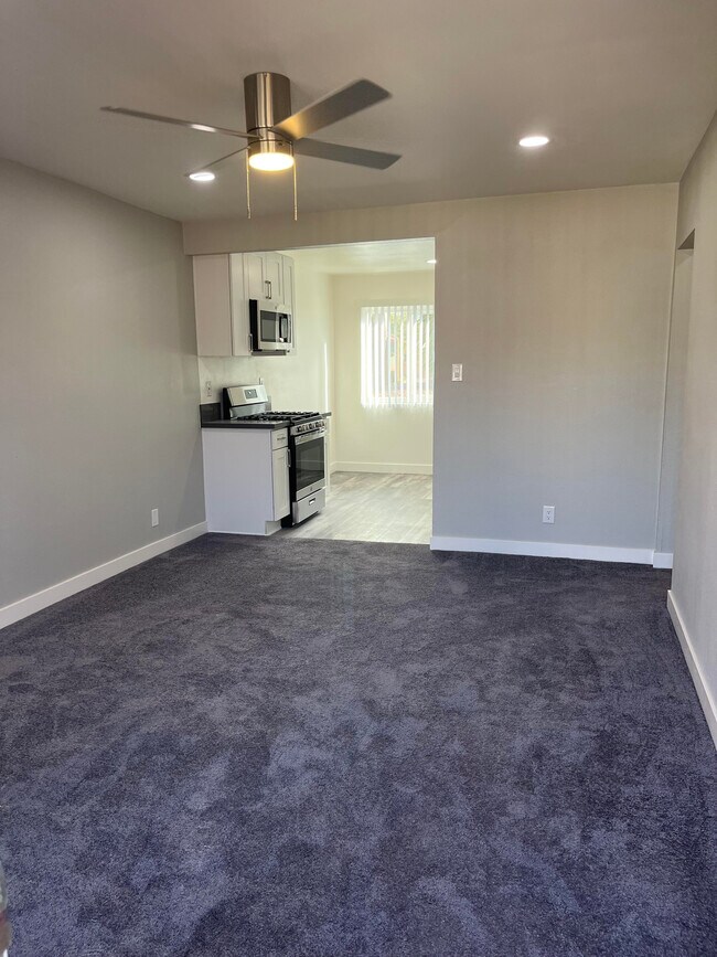 21100 Pioneer Blvd Apartments For Rent in Lakewood, CA