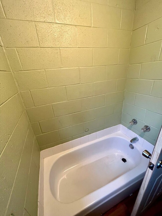 370 E Gordon Ave Unit A