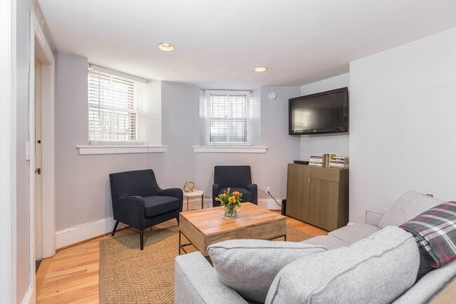 Photo - 431 Shawmut Ave Unidad 1