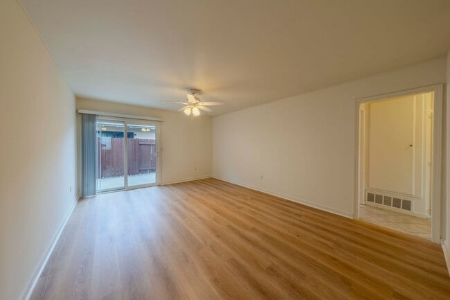 Photo - 16581 Sabot Ln Unit 16581 Sabot #2