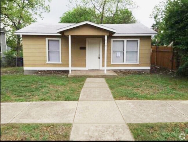 Building Photo - Don't Miss This Relaxing 3BR/1BA Home Near... Unit 1