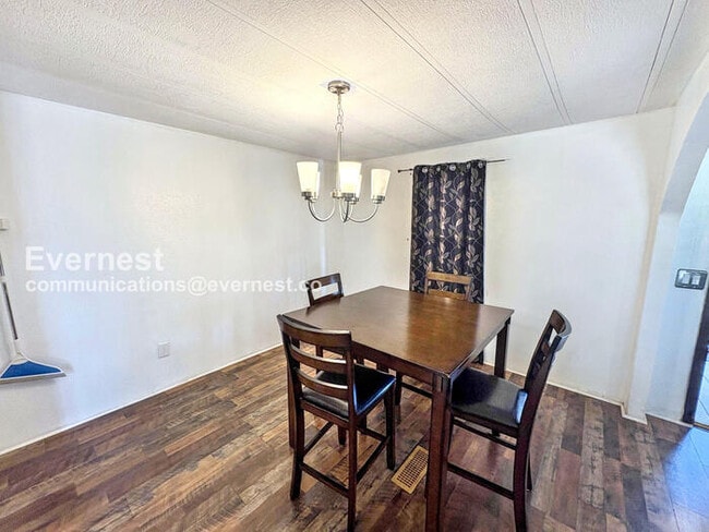 Photo - 141 Gordon Dr