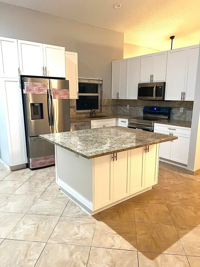 Photo - 18859 La Costa Ln