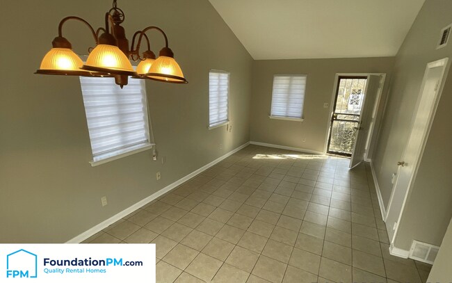 Photo - 4355 Melwood St