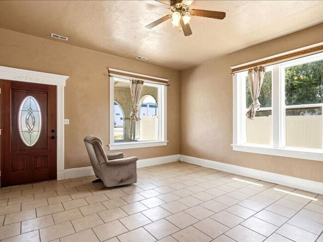 Photo - North Salt Lake 4 bed 3 bath home