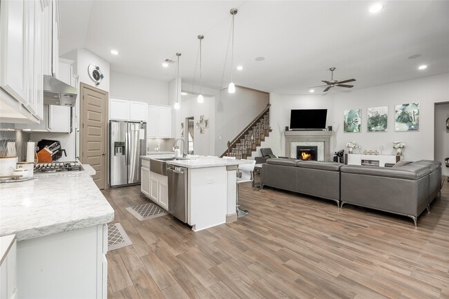 Building Photo - 2236 Bayou Cove Ln
