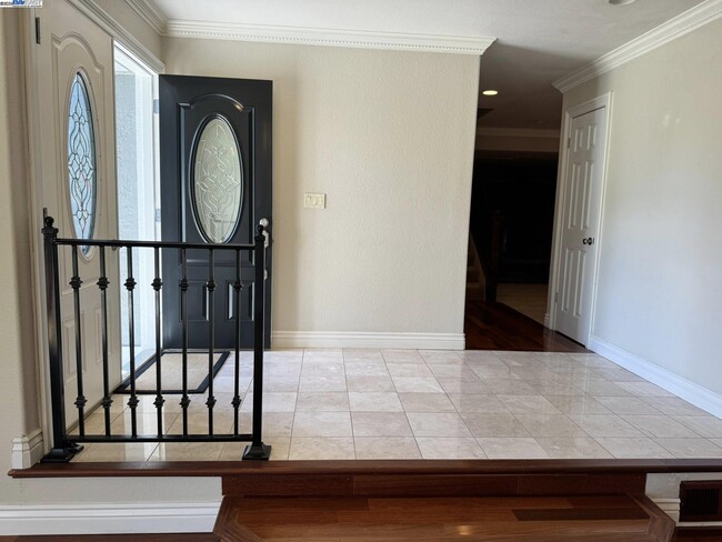 Photo - 4359 Oakdale Pl