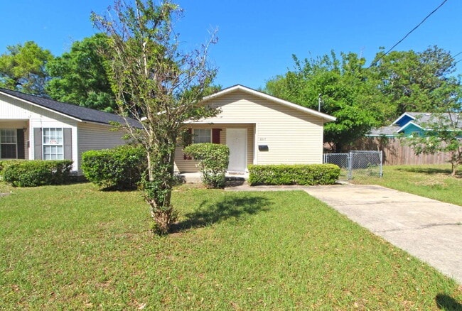 Photo - Updated 3BR/1BA Patio Home in Northeast Pensacola, Close to Downtown, Shopping, and Parks!