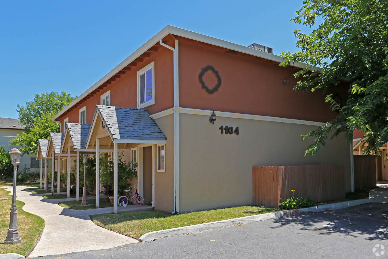 Larkspur Townhomes - Larkspur Townhomes