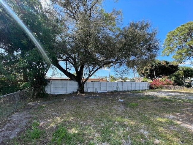 431 NW 33rd Terrace